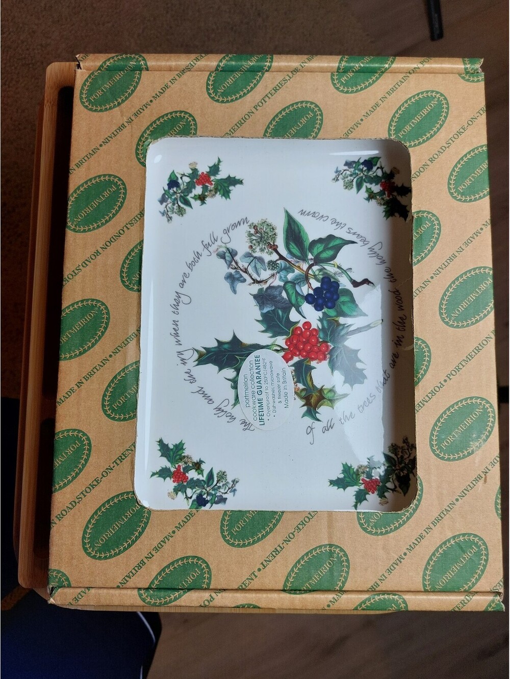 Portmeirion the Holly and Ivy  lasagna dish NIB w/tags